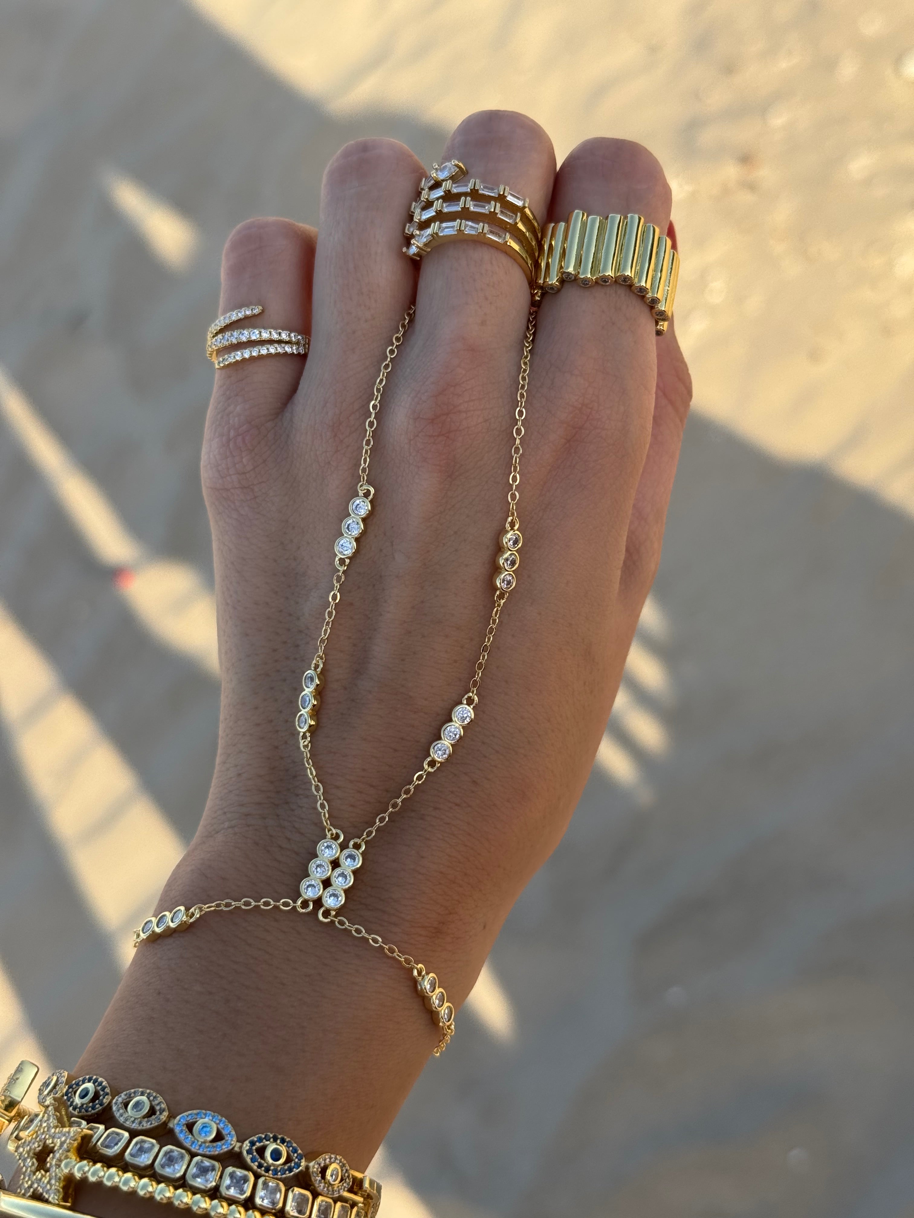 Double Bubble Hand Chain