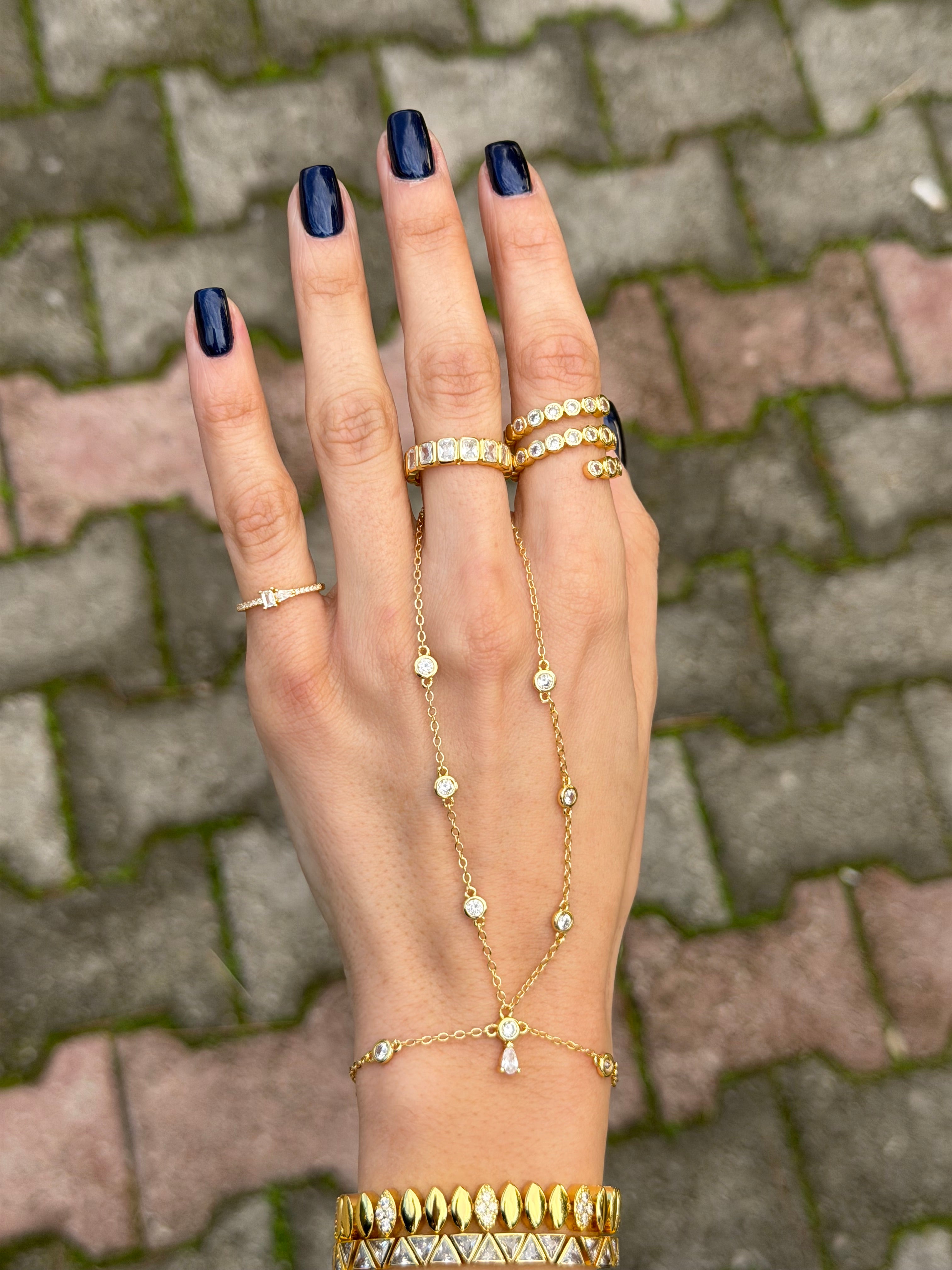 Bubble Tear Hand Chain